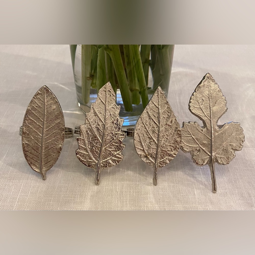NWOTs (4) Silver Leaf Napkin Rings.